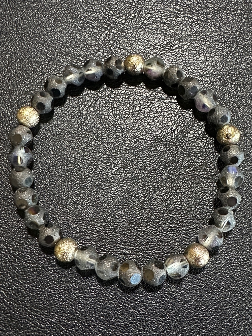 51. Dark Grey Polka Dot Glass & Gold Tone Beaded Stretch Bracelet - Picture 1 of 9
